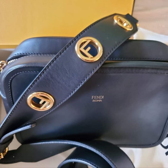 Fendi Camera Bag - Picture 3 of 9